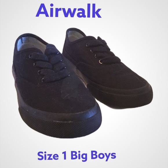Airwalk Other - New in box Black Tennis Shoes